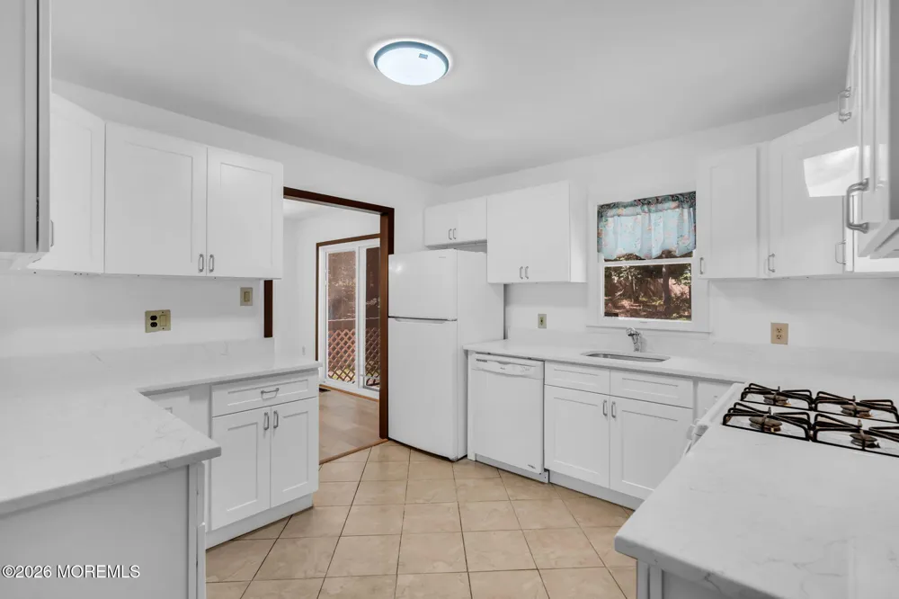370 Cassville Road Jackson, NJ 08527