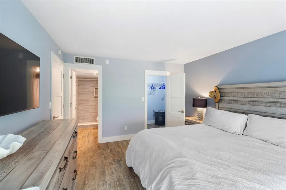 17580 GULF BOULEVARD #115 Redington Shores, FL 33708