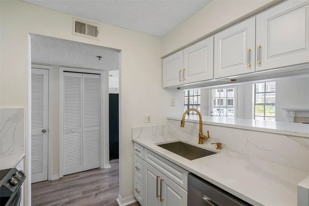 1000 W HORATIO STREET #114 Tampa, FL 33606