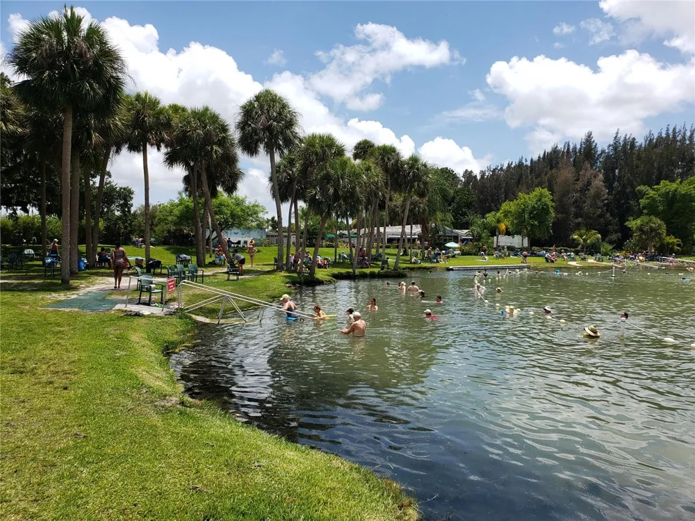 1148204404 LONGFELLOW LANE North Port, FL 34288