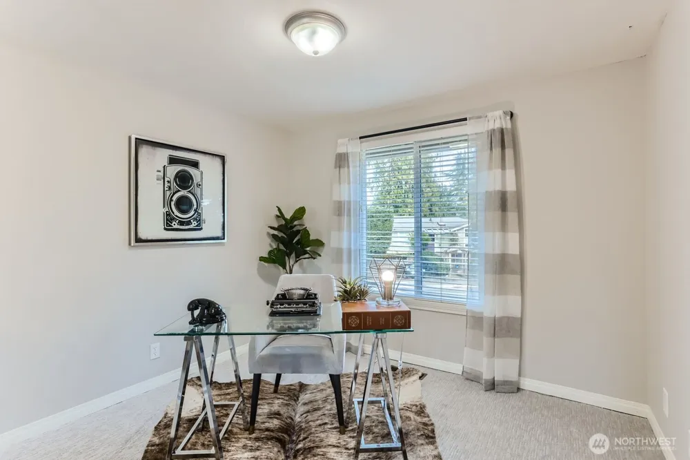 18927 SE 42nd Place Issaquah, WA 98027