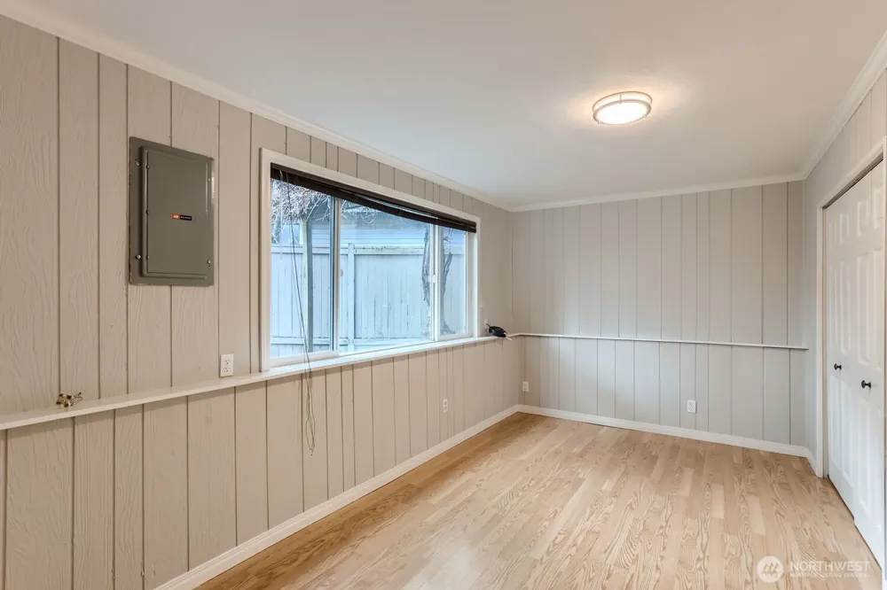 18927 SE 42nd Place Issaquah, WA 98027