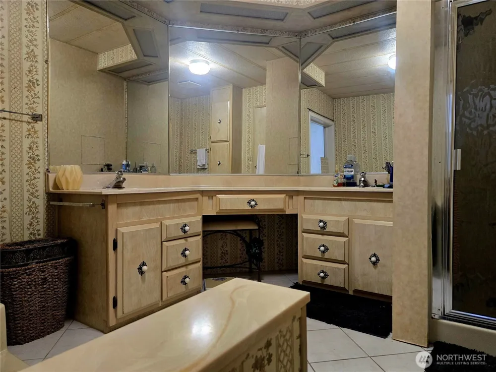 2500 S 370th Street #206 Federal Way, WA 98003