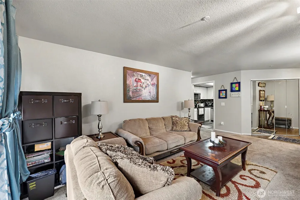 1825 S 330th Street #f203 Federal Way, WA 98003