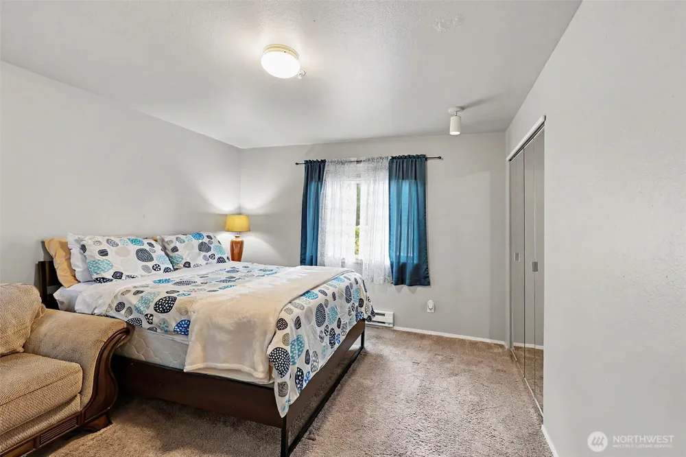 1825 S 330th Street #f203 Federal Way, WA 98003