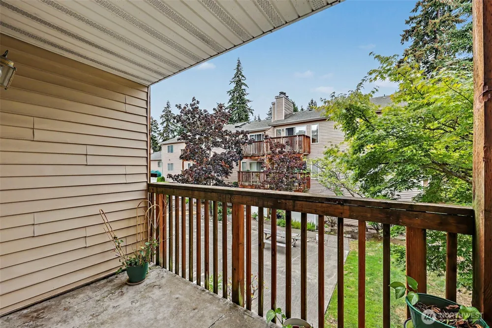 1825 S 330th Street #f203 Federal Way, WA 98003