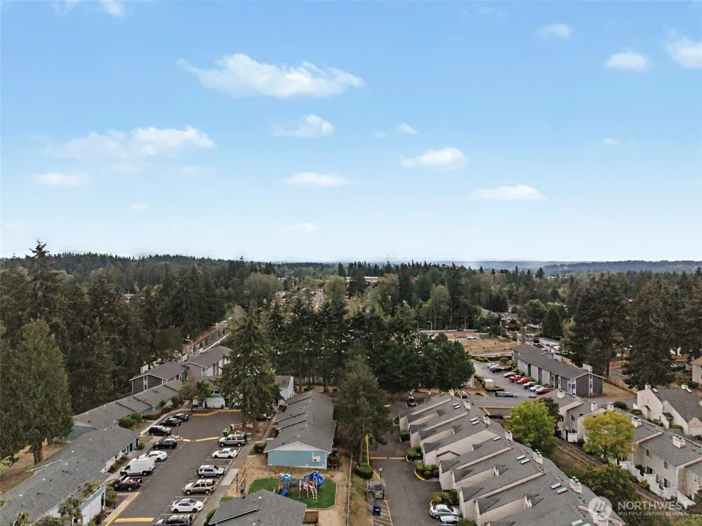 1825 S 330th Street #f203 Federal Way, WA 98003