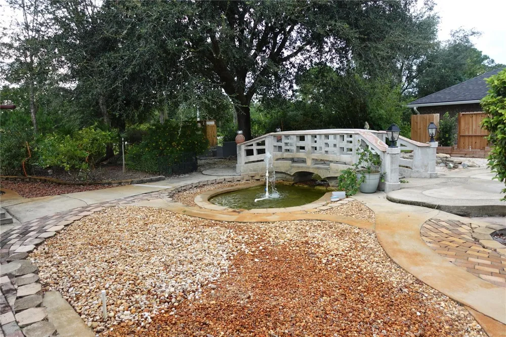 85 LANCELOT DRIVE Palm Coast, FL 32137