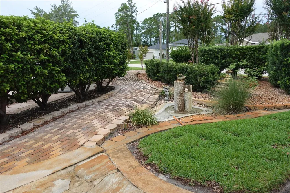 85 LANCELOT DRIVE Palm Coast, FL 32137