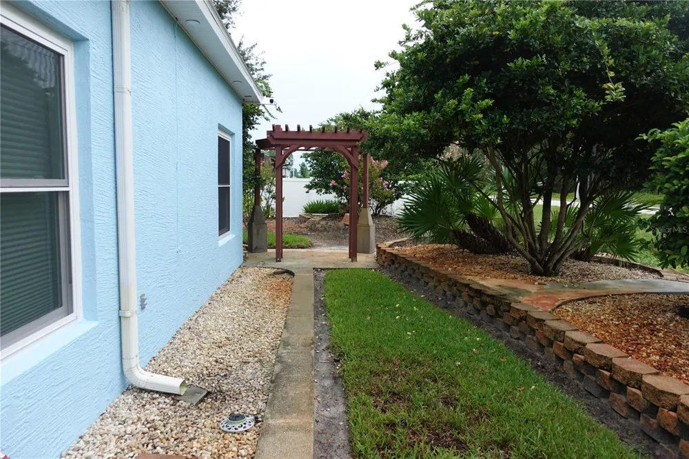 85 LANCELOT DRIVE Palm Coast, FL 32137