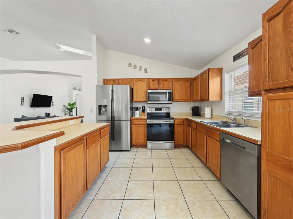 8105 SANTEE DRIVE Kissimmee, FL 34747