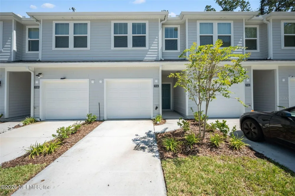 514 HOLLYLAKES DRIVE Orange Park, FL 32073