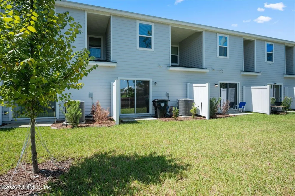 514 HOLLYLAKES DRIVE Orange Park, FL 32073