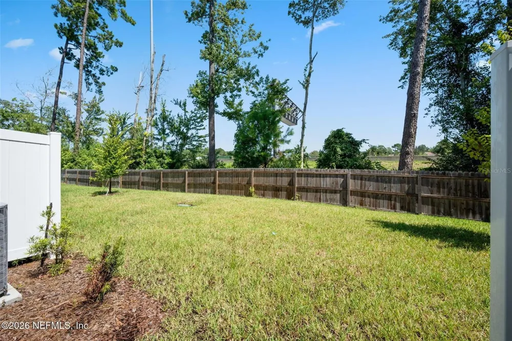 514 HOLLYLAKES DRIVE Orange Park, FL 32073