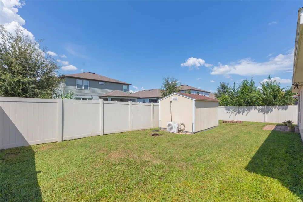 719 VINEYARD RESERVE COURT Seffner, FL 33584