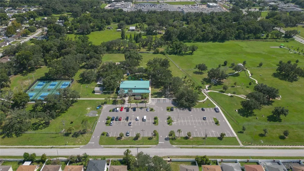 719 VINEYARD RESERVE COURT Seffner, FL 33584
