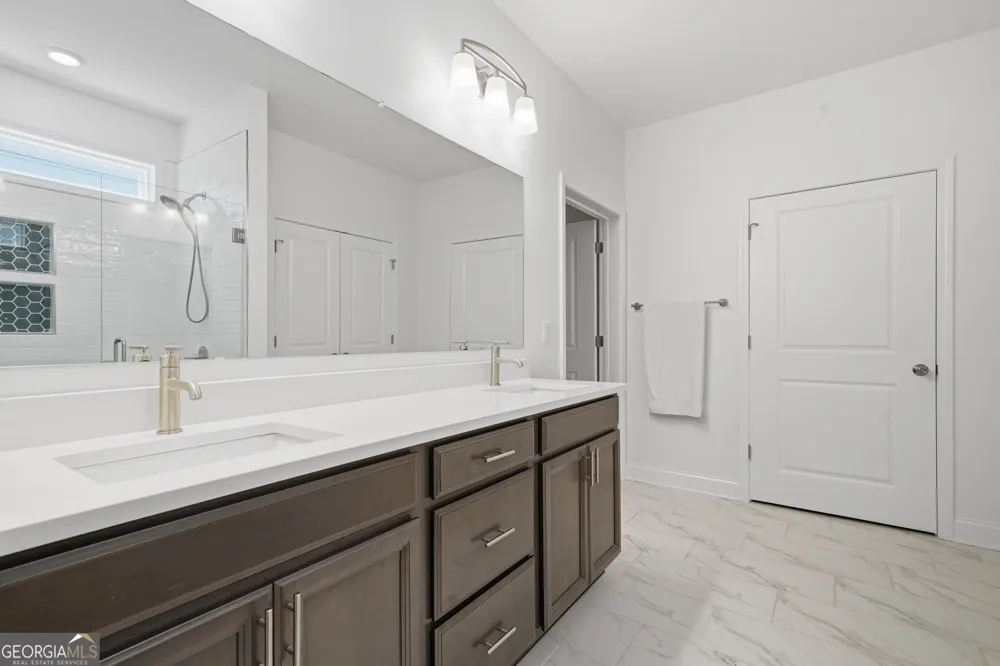 266 Hickory Bluffs PKWY Canton, GA 30114