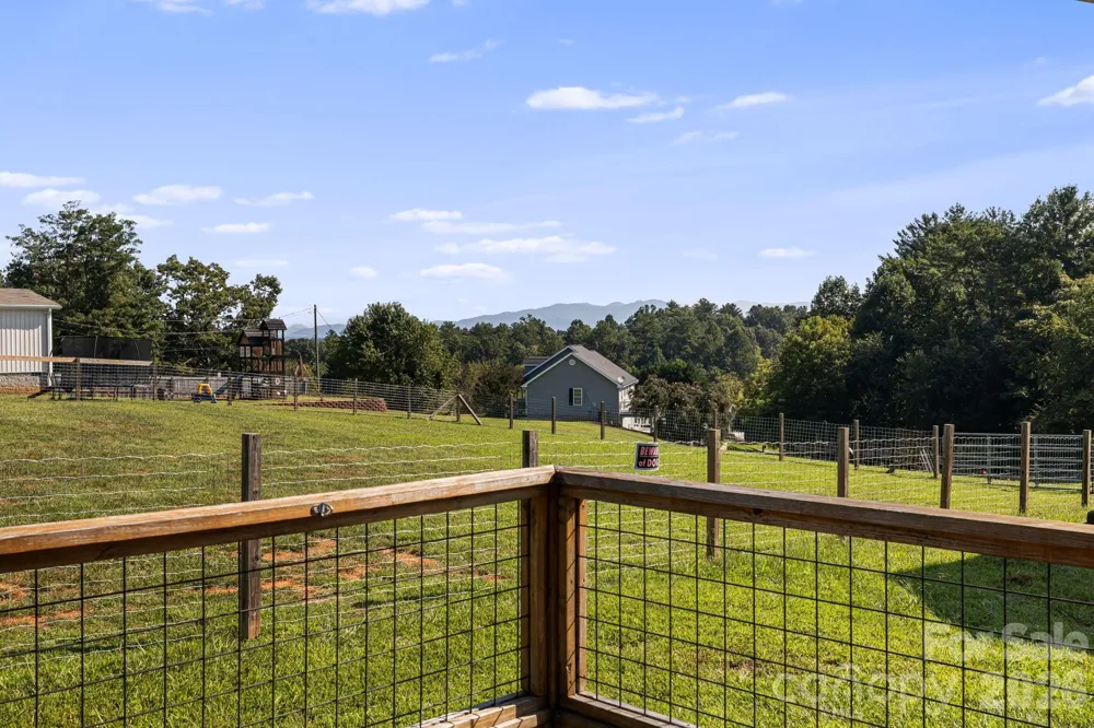 108 Split Rail Drive Extension Asheville, NC 28806
