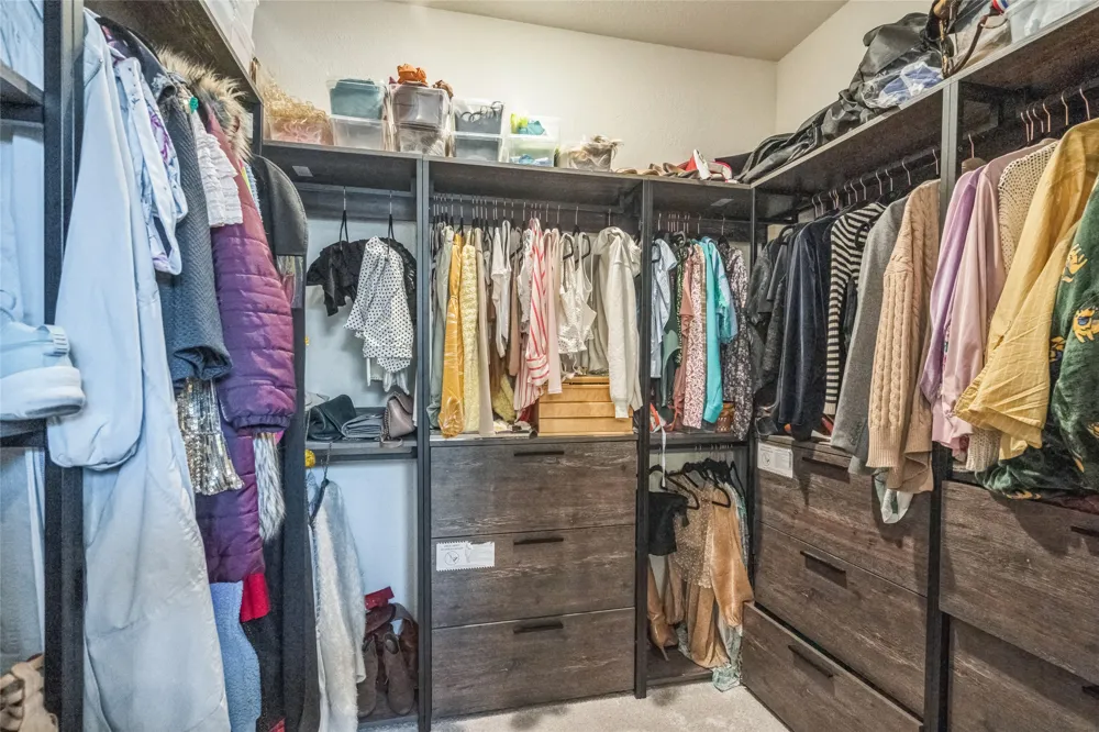 8806 Bestride Bend Austin, TX 78744