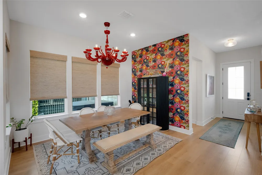 8806 Bestride Bend Austin, TX 78744