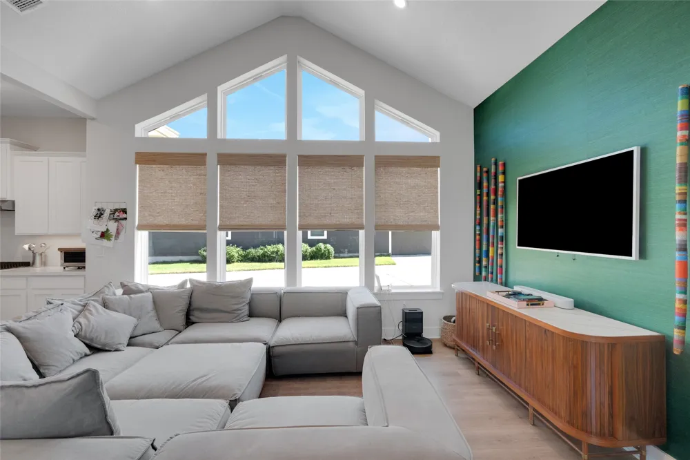 8806 Bestride Bend Austin, TX 78744