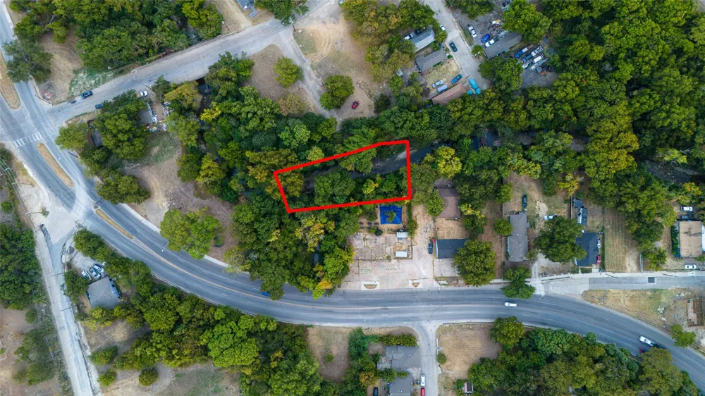 1243 North Street Dallas, TX 75203