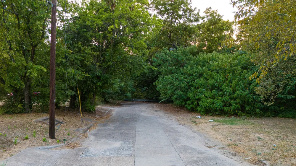 1243 North Street Dallas, TX 75203