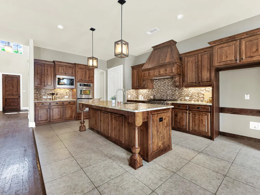 756 Quail Creek Drive Frisco, TX 75036