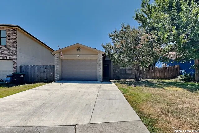 6854 Eden Grove Drive Converse, TX 78109