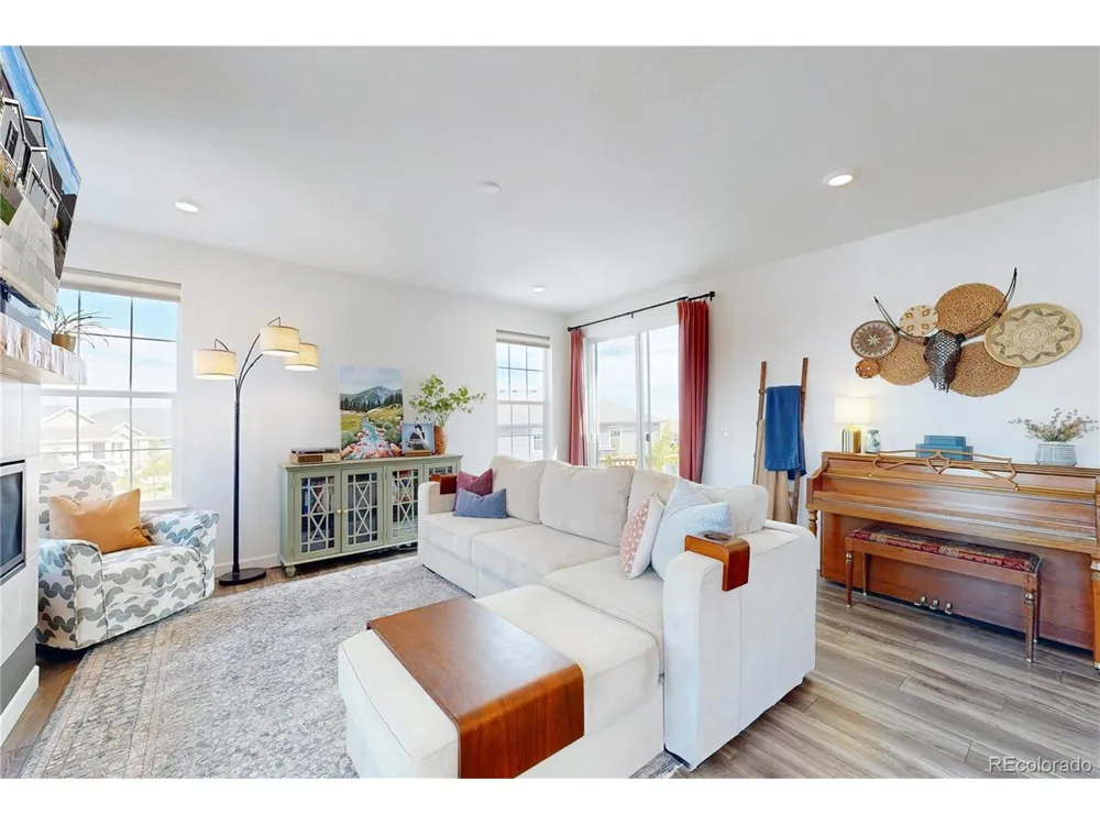 4655 Meadow Drive Dacono, CO 80514