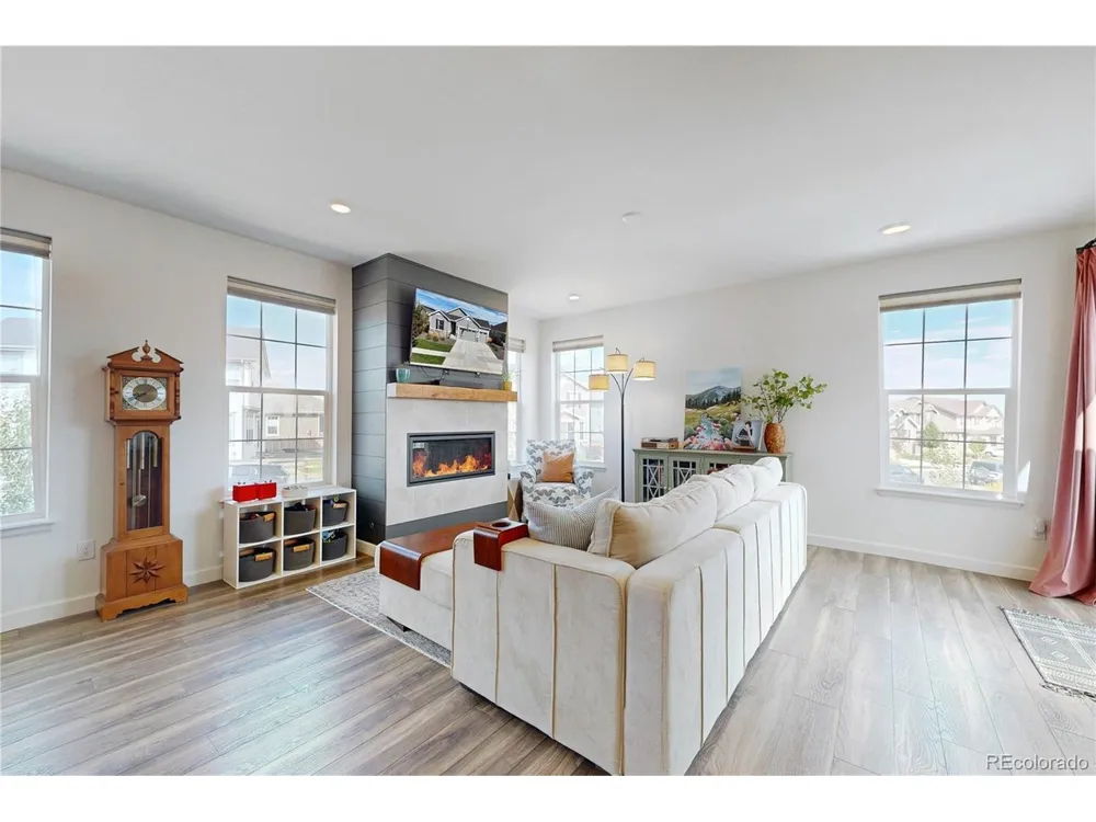 4655 Meadow Drive Dacono, CO 80514