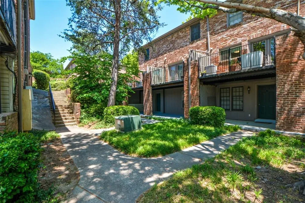 3113 Colonial Way #M Atlanta, GA 30341