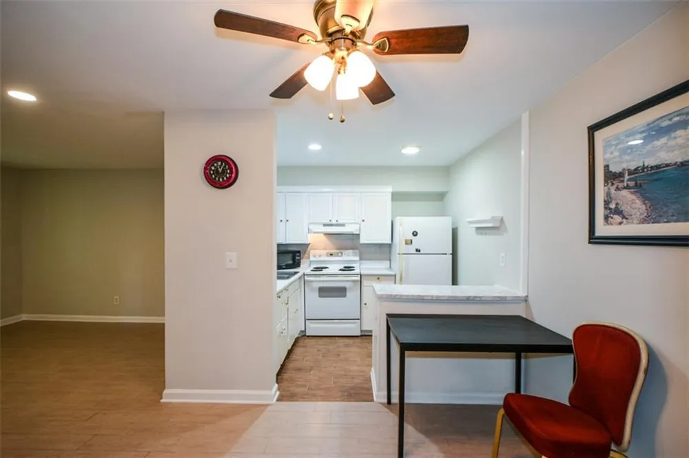 3113 Colonial Way #M Atlanta, GA 30341