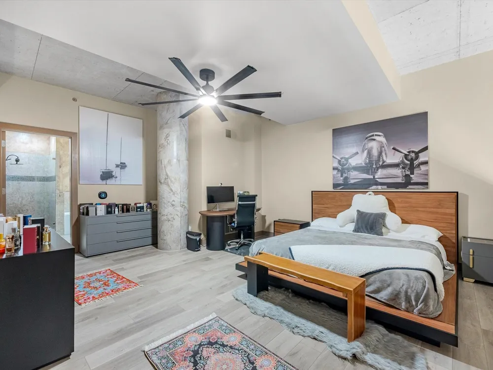 5005 Hidalgo Street Street #613 Houston, TX 77056