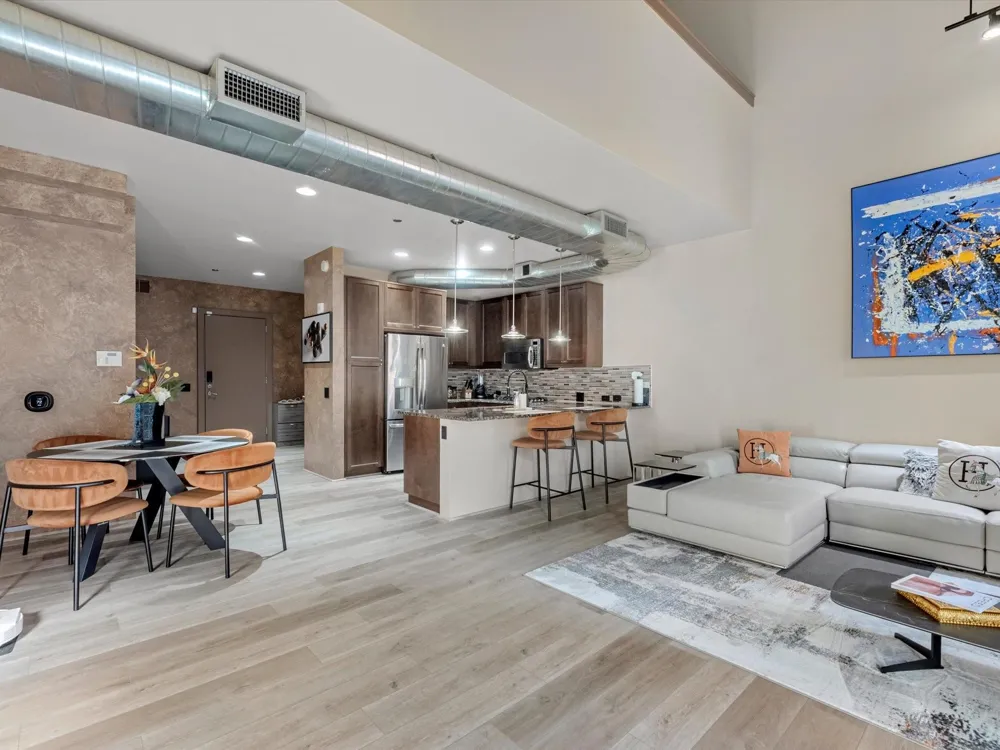 5005 Hidalgo Street Street #613 Houston, TX 77056