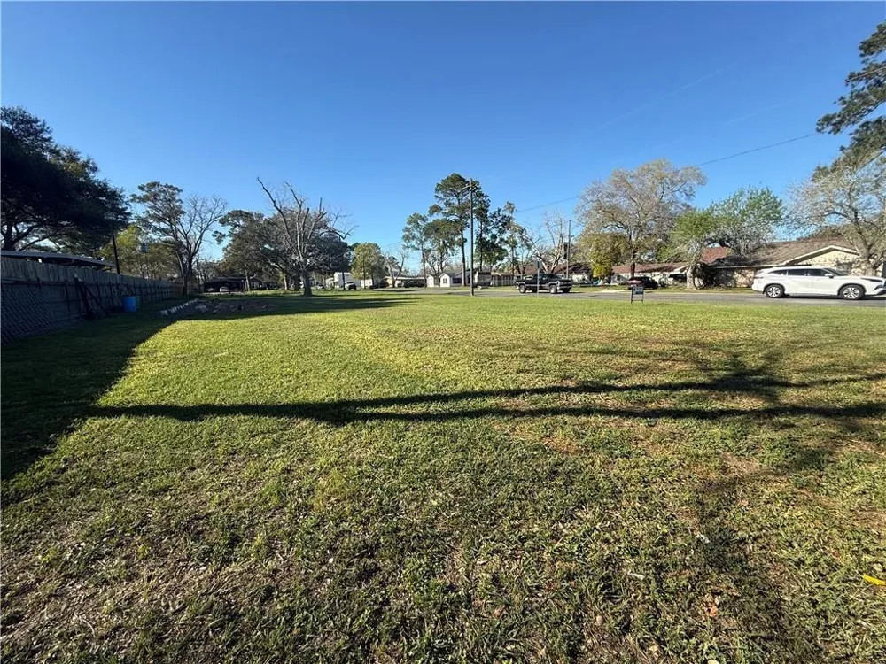 505 S Wells Street Edna, TX 77957