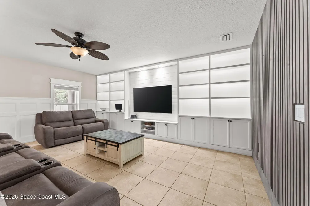 553 Trymore Drive SE Palm Bay, FL 32909