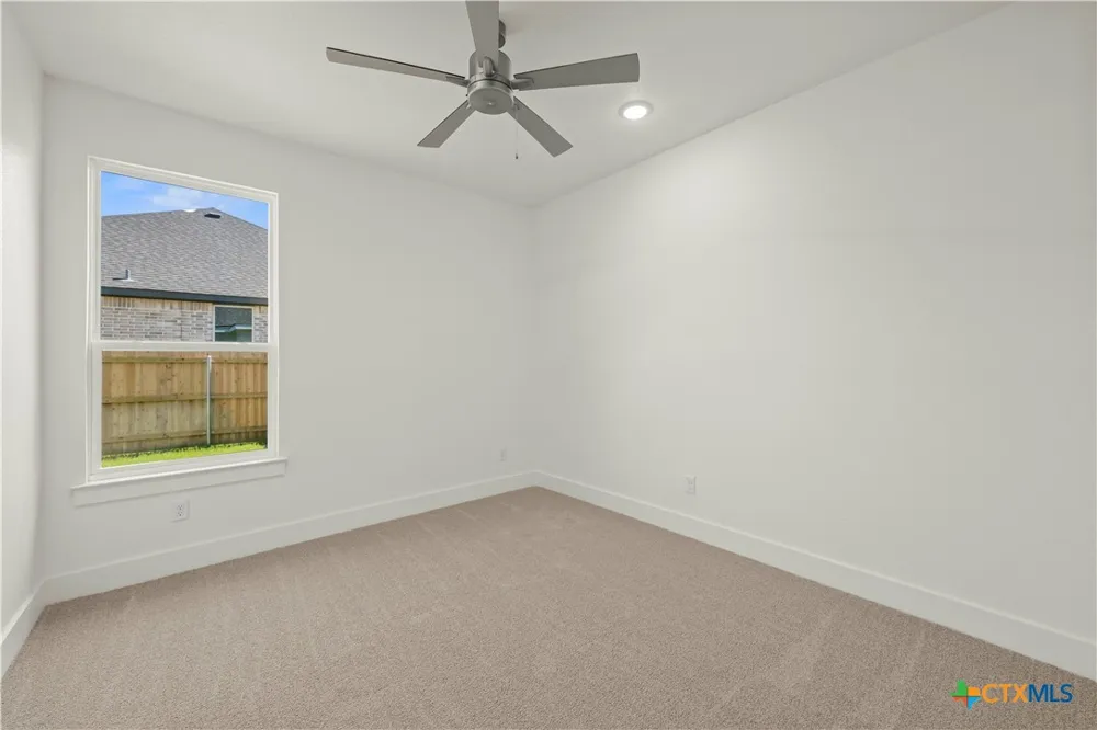 5071 Fence Line Trail Nolanville, TX 76559