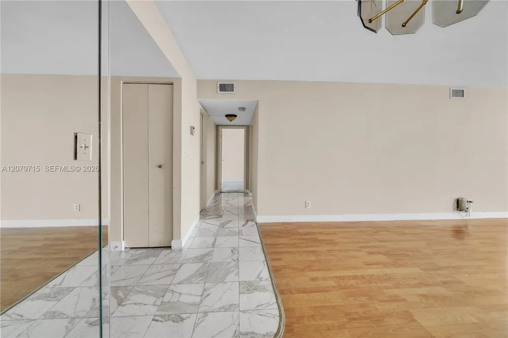 1000 Parkview Dr #925 Hallandale Beach, FL 33009
