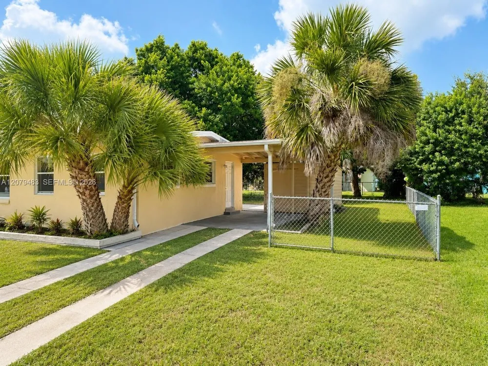 21330 Meehan Ave Port Charlotte, FL 33952