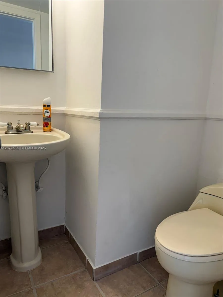 1367 NW 66th Ave #1367 Margate, FL 33063