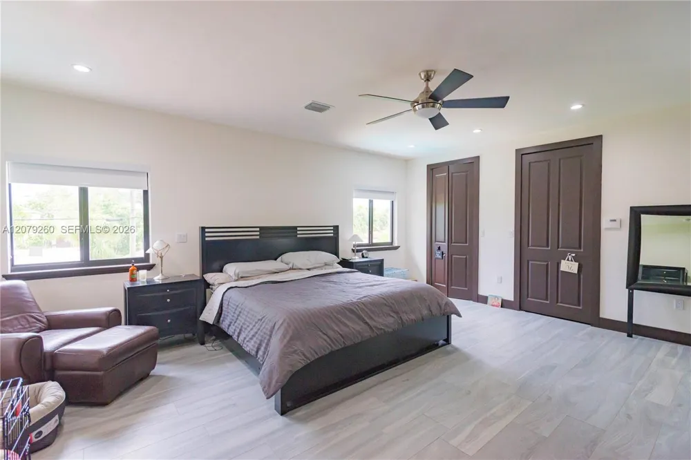 5778 SW 33rd St Miami, FL 33155