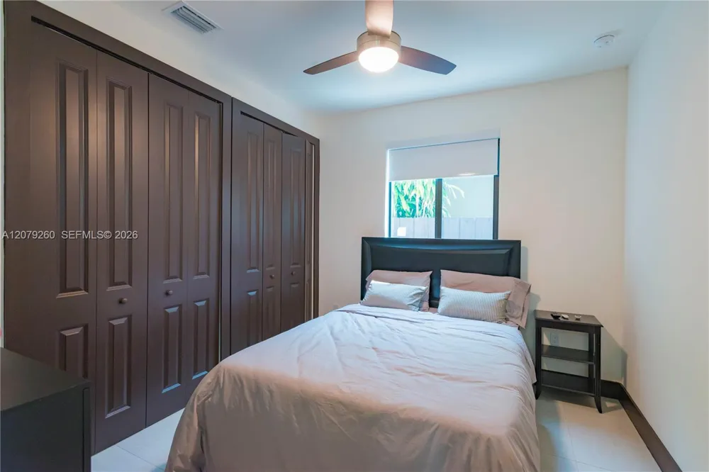 5778 SW 33rd St Miami, FL 33155