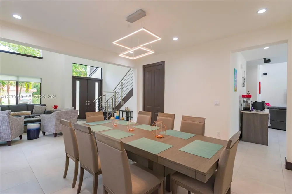 5778 SW 33rd St Miami, FL 33155
