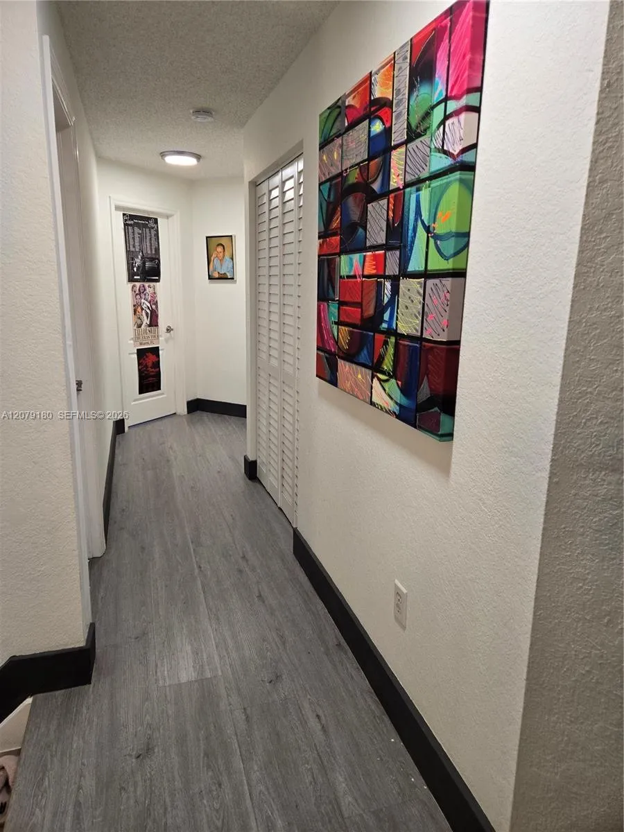 11464 NW 50th Ter Doral, FL 33178