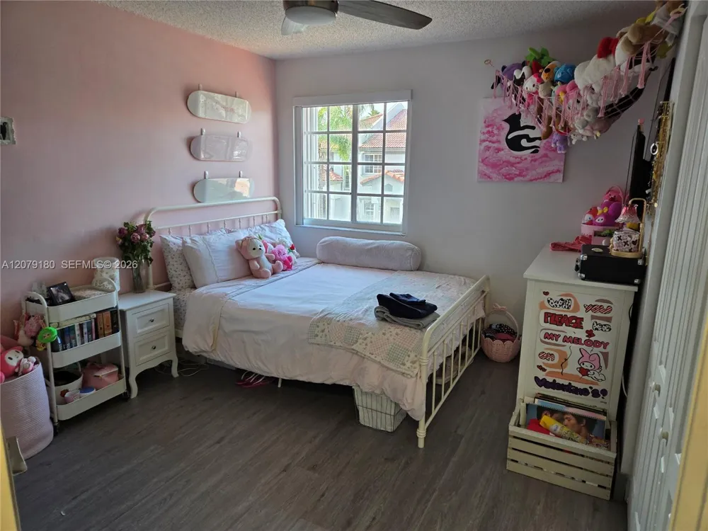 11464 NW 50th Ter Doral, FL 33178