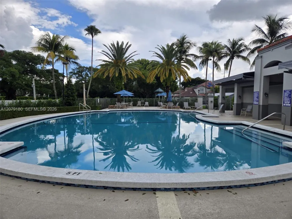 11464 NW 50th Ter Doral, FL 33178