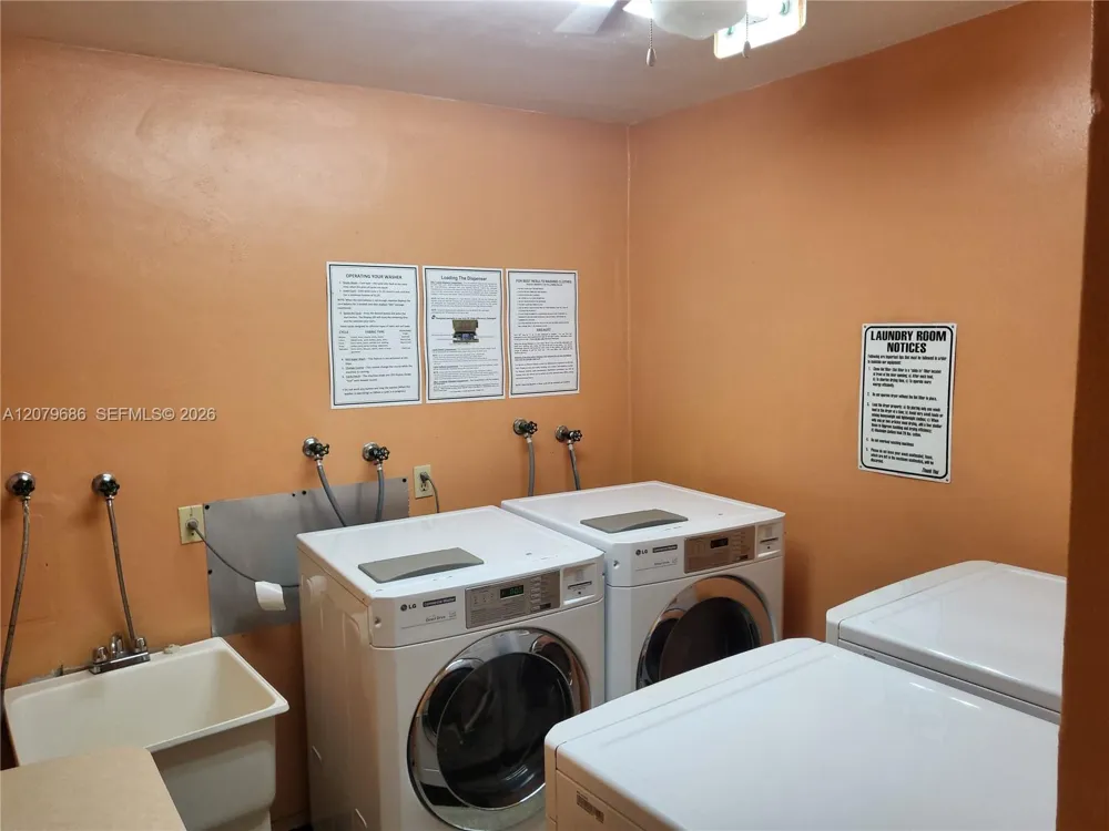 600 Three Islands Blvd #118 Hallandale Beach, FL 33009