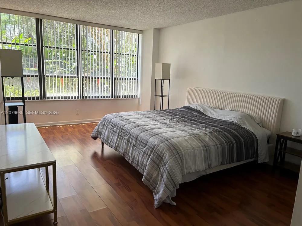 600 Three Islands Blvd #118 Hallandale Beach, FL 33009