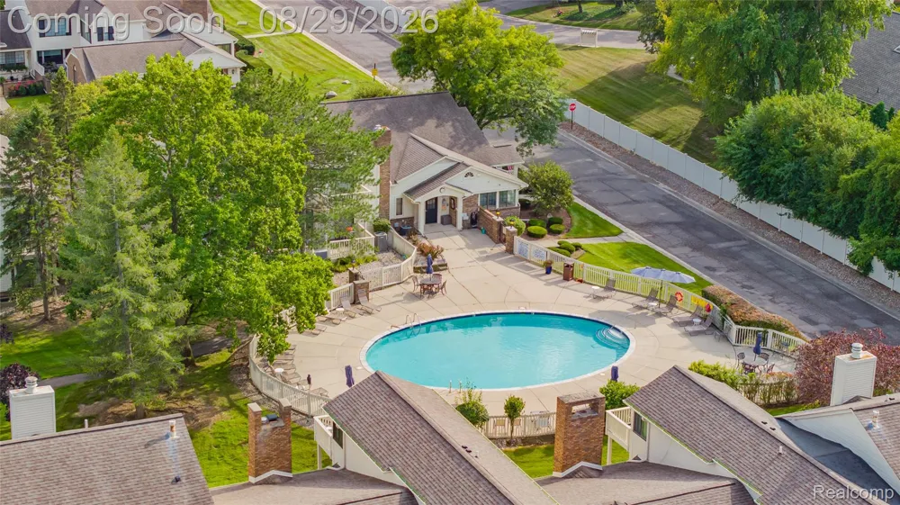 7104 Pebble Park Drive West Bloomfield Charter Township, MI 48322